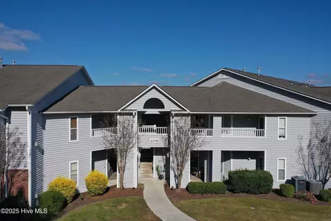 4156 Breezewood Dr #102, Wilmington, NC 28412