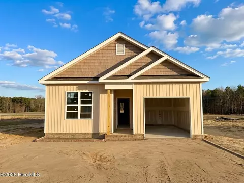 88 W Coulter Ct, Selma, NC 27576