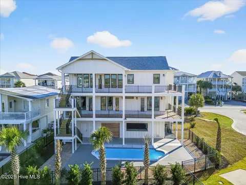 313 E Second St, Ocean Isle Beach, NC 28469