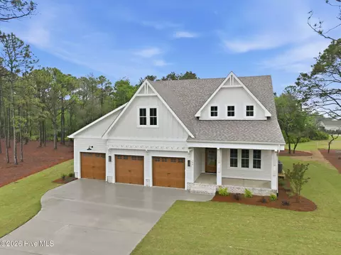 404 Summer Duck Dr, Beaufort, NC 28516