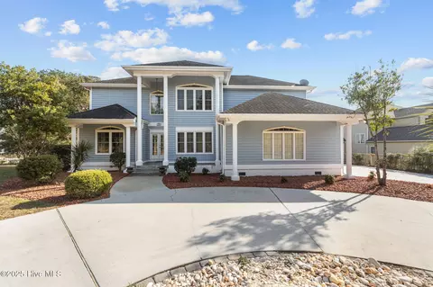 203 Red Snapper Dr, Emerald Isle, NC 28594