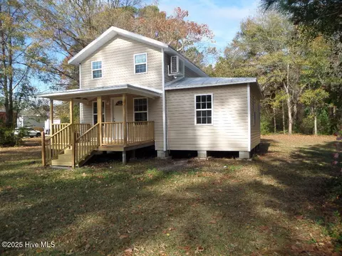 7682 Kershaw Rd, Arapahoe, NC 28510