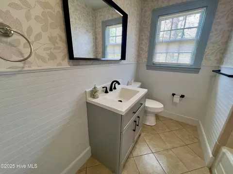 Bath - 314 E 9th St, Washington, NC 27889 photo 1 of 5