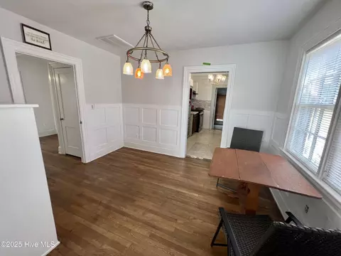 Dining - 314 E 9th St, Washington, NC 27889 photo 1 of 3
