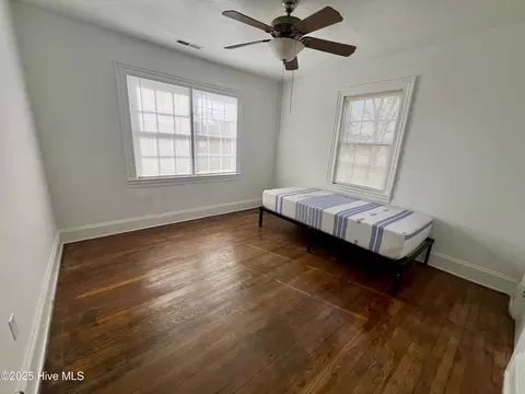 Bedroom - 314 E 9th St, Washington, NC 27889 photo 3 of 7