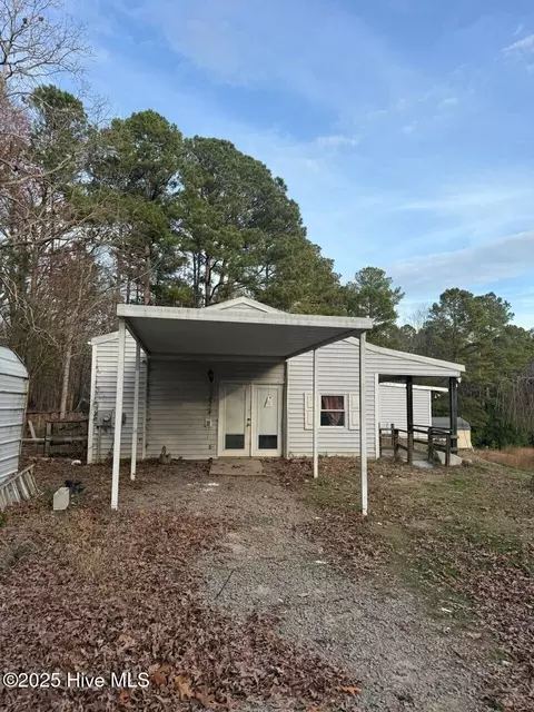 241 Torchwood Rd, Carthage, NC 28327