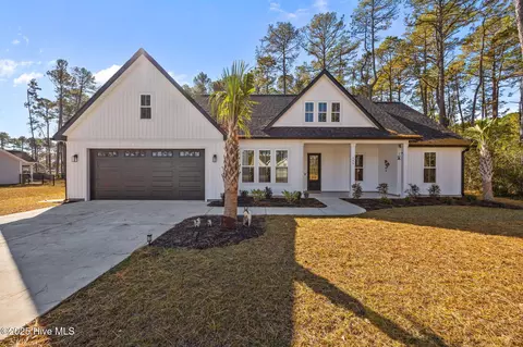 145 Boundary Loop Rd NW, Calabash, NC 28467