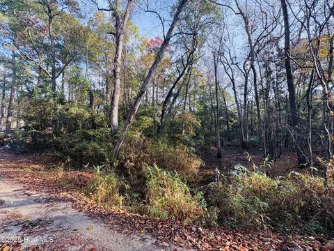 1574 Hollywood St SW, Shallotte, NC 28470