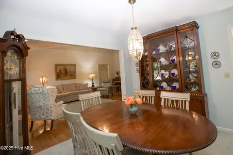 Dining - 5 Kahkwa Trl, Pinehurst, NC 28374 photo 6 of 10