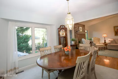 Dining - 5 Kahkwa Trl, Pinehurst, NC 28374 photo 2 of 10