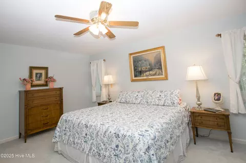 Bedroom - 5 Kahkwa Trl, Pinehurst, NC 28374 photo 3 of 11
