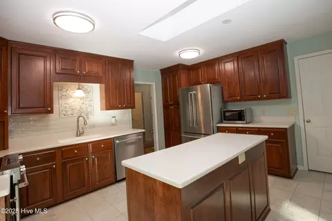 Kitchen - 5 Kahkwa Trl, Pinehurst, NC 28374 photo 1 of 7