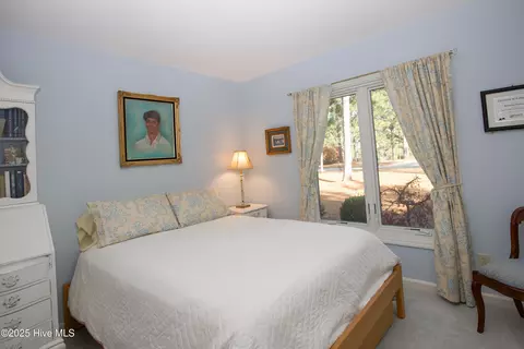 Bedroom - 5 Kahkwa Trl, Pinehurst, NC 28374 photo 5 of 11