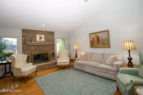 Living - 5 Kahkwa Trl, Pinehurst, NC 28374 photo 1 of 1