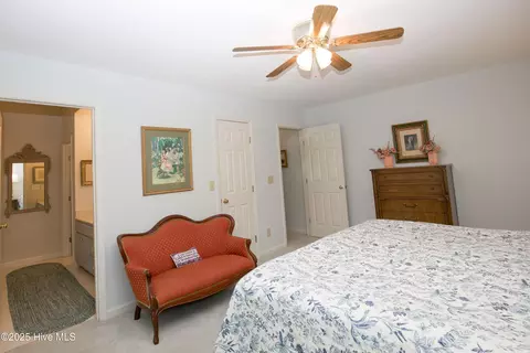 Bedroom - 5 Kahkwa Trl, Pinehurst, NC 28374 photo 4 of 11