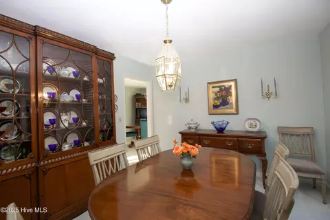 Dining - 5 Kahkwa Trl, Pinehurst, NC 28374 photo 7 of 10