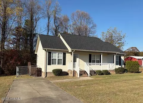 524 Twin Creeks Dr, Goldsboro, NC 27530