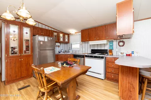 100 Reef Ln, Grandy, NC 27939 photo 9