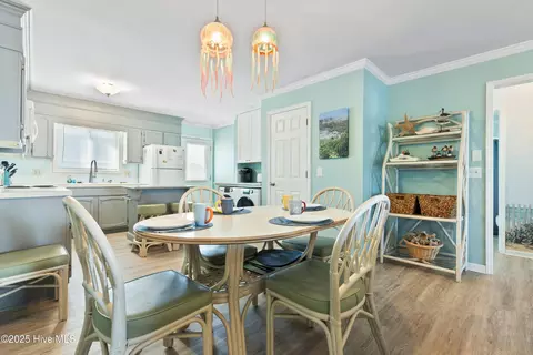 Dining - 447 E 2nd St #E17, Ocean Isle Beach, NC 28469 photo 3 of 4
