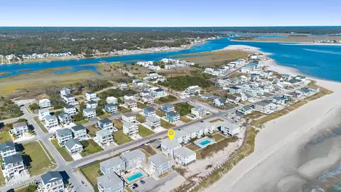 View/Area - 447 E 2nd St #E17, Ocean Isle Beach, NC 28469 photo 3 of 7