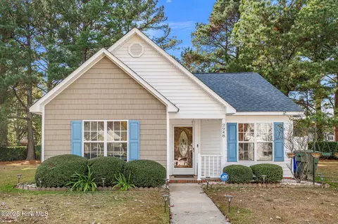 2948 Flintridge Dr, Greenville, NC 27834
