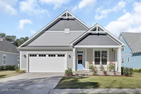 206 Twining Rose Ln, Holly Ridge, NC 28445