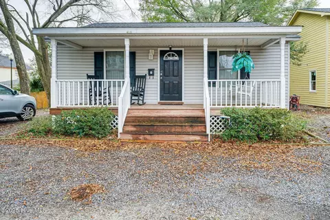 504 Peabody Aly, Wilmington, NC 28401