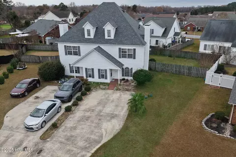 3032 Edward Ct #B, Winterville, NC 28590