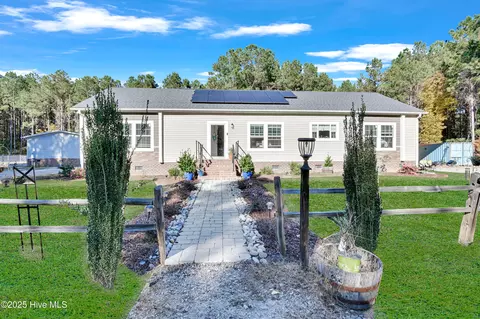 2122 Briley Rd, Greenville, NC 27834