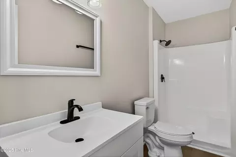 403 E Volant St, Hubert, NC 28539 photo 17