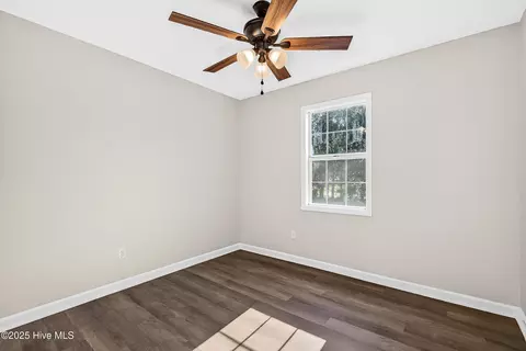 403 E Volant St, Hubert, NC 28539 photo 18
