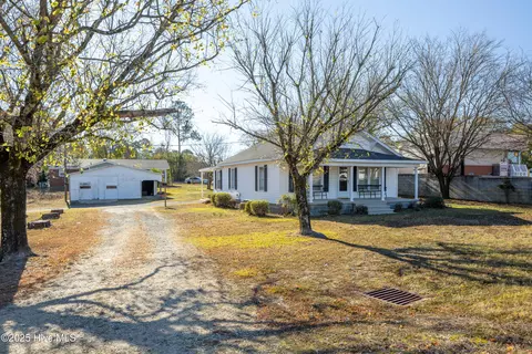 100 North Blvd, Clinton, NC 28328