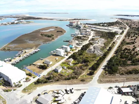 119 Morgan St, Beaufort, NC 28516