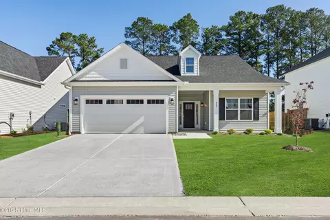 822 Red Sky Dr NE, Winnabow, NC 28479