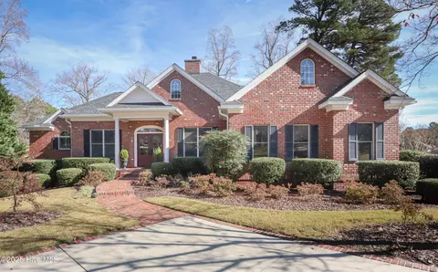 175 Inverrary Rd, Pinehurst, NC 28374