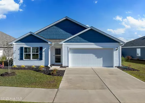3001 Course Ln, Surf City, NC 28445