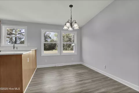 Dining - 270 Williams Store Rd, Hampstead, NC 28443 photo 1 of 1
