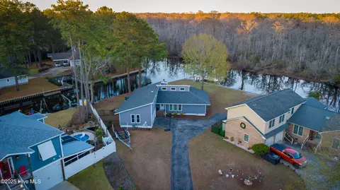 107 Knotline Rd, New Bern, NC 28562