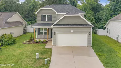 302 Hawks Bluff Dr, New Bern, NC 28560