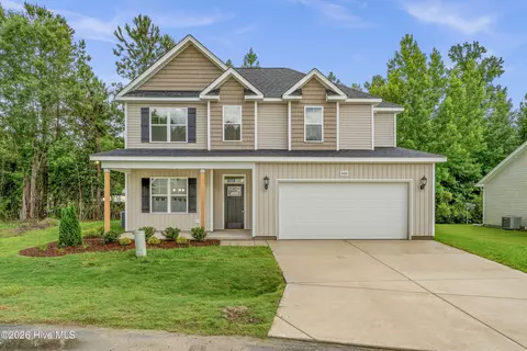 400 Stone Hawk Ln, New Bern, NC 28560