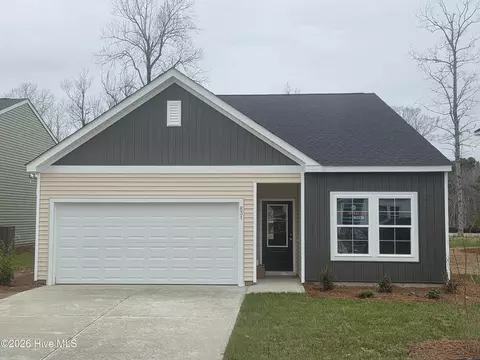 831 Schoolfield Dr, Sneads Ferry, NC 28460