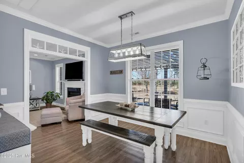 Dining - 100 Scotlands Ct, Hampstead, NC 28443 photo 2 of 3