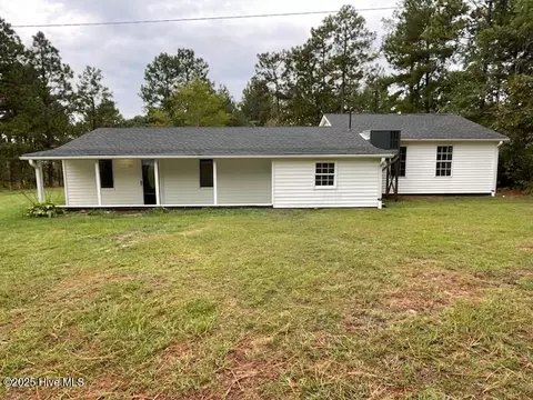 127 Lake Bay Church Rd, Vass, NC 28394