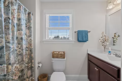 Bath - 426 Canter Crest Rd, Hampstead, NC 28443 photo 6 of 6