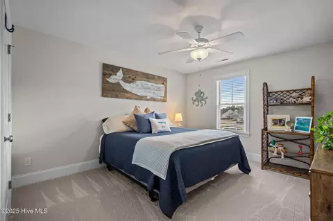 Bedroom - 426 Canter Crest Rd, Hampstead, NC 28443 photo 8 of 10