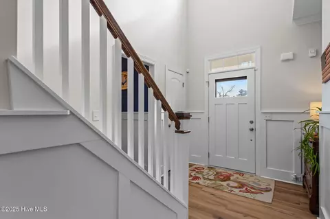 Entry Way - 426 Canter Crest Rd, Hampstead, NC 28443 photo 1 of 4