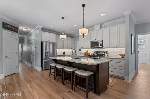Kitchen - 426 Canter Crest Rd, Hampstead, NC 28443 photo 1 of 6