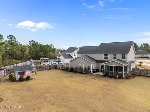 Exterior - 426 Canter Crest Rd, Hampstead, NC 28443 photo 10 of 11