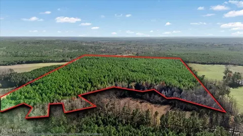 35895 Nc-561, Hollister, NC 27844