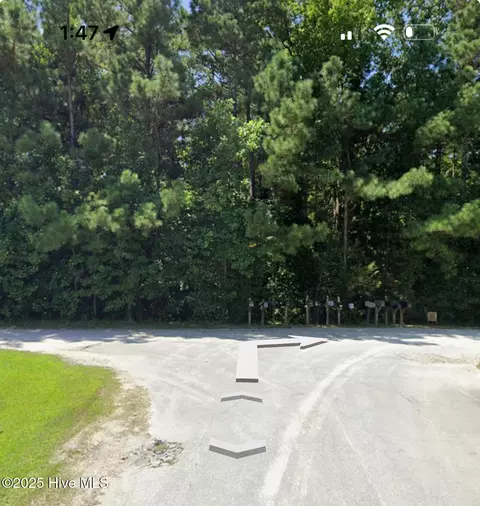 135 Bayside Dr, Sneads Ferry, NC 28460
